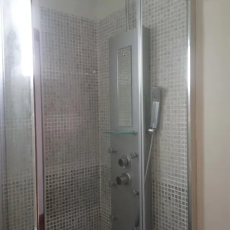 Hernan Cortes Beach Apartman *
